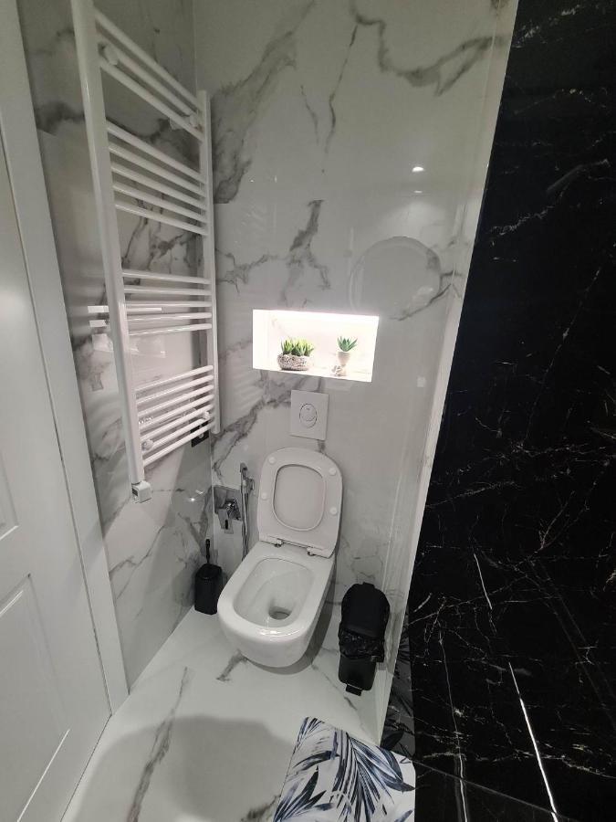 Grey Luxury Apartment Gjirokastër 外观 照片