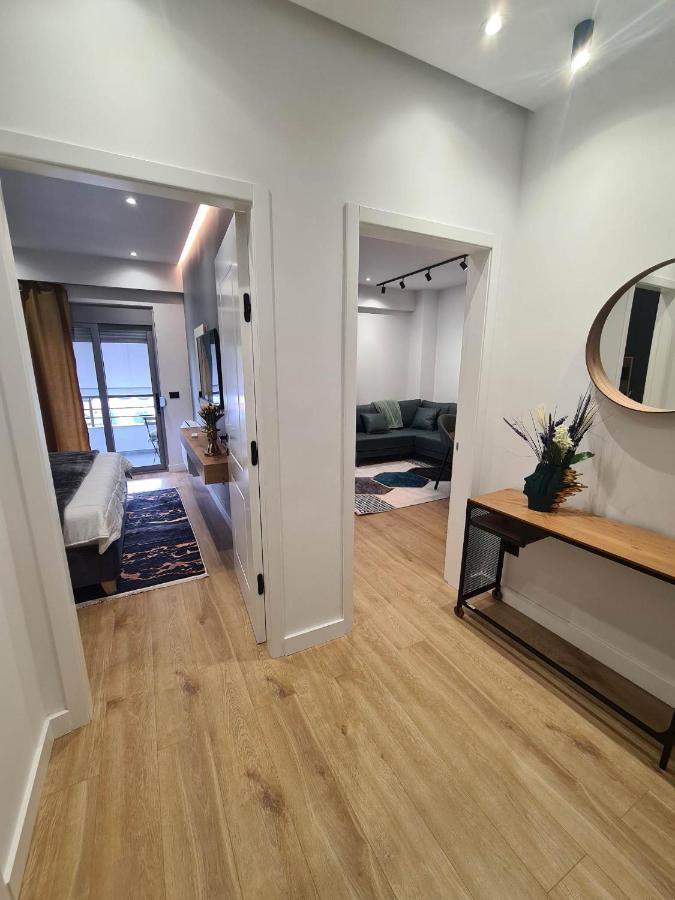 Grey Luxury Apartment Gjirokastër 外观 照片