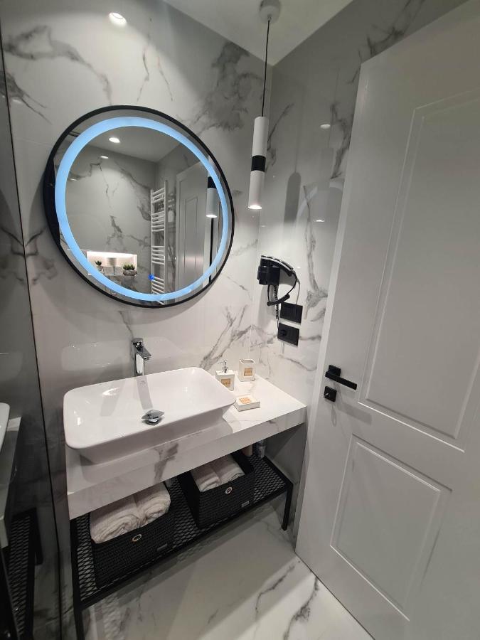Grey Luxury Apartment Gjirokastër 外观 照片